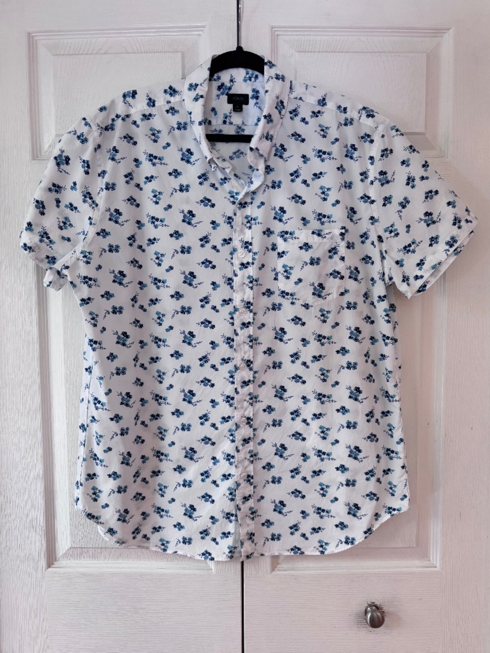 J. Crew White Short-Sleeve Button-Down with Blue Floral Print Size XL